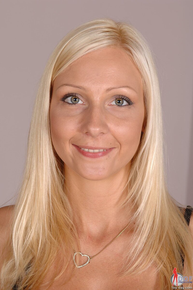Жанна, 24
